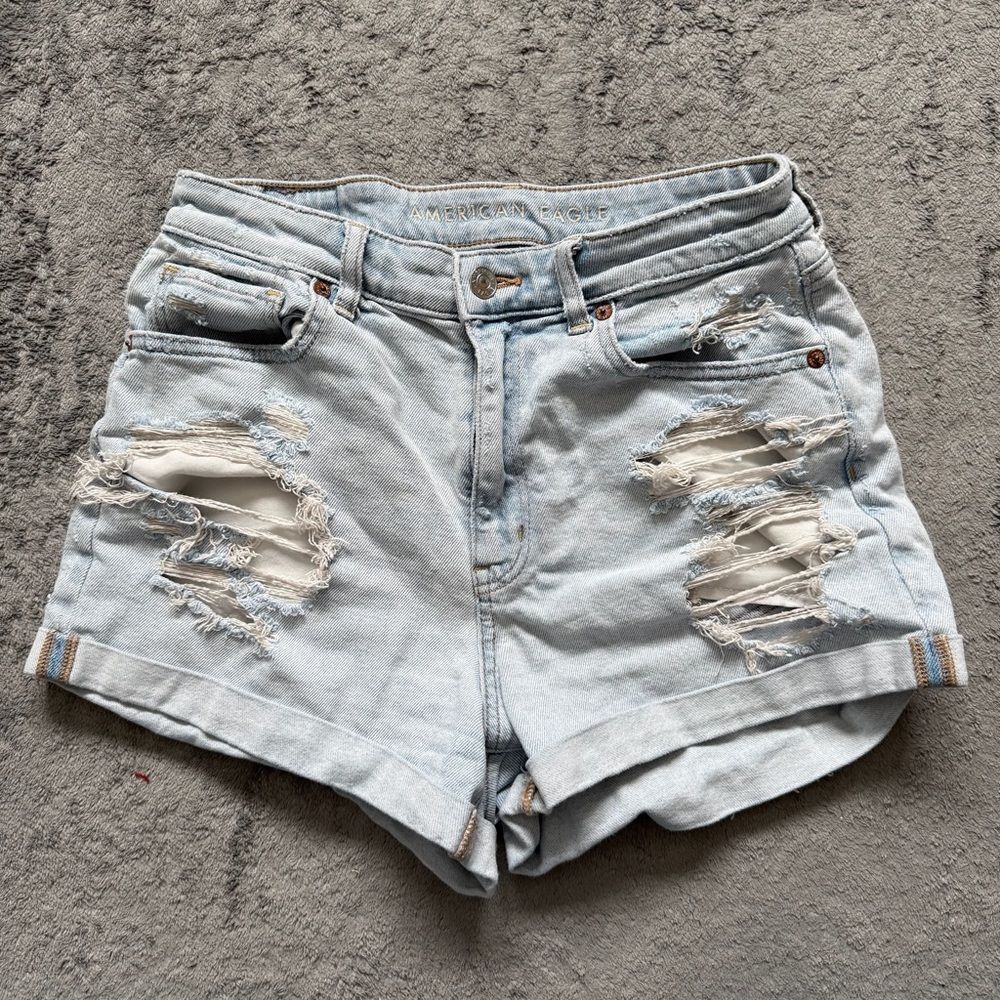American Eagle Light Blue Jean Distressed Mom Short Festival Everyday